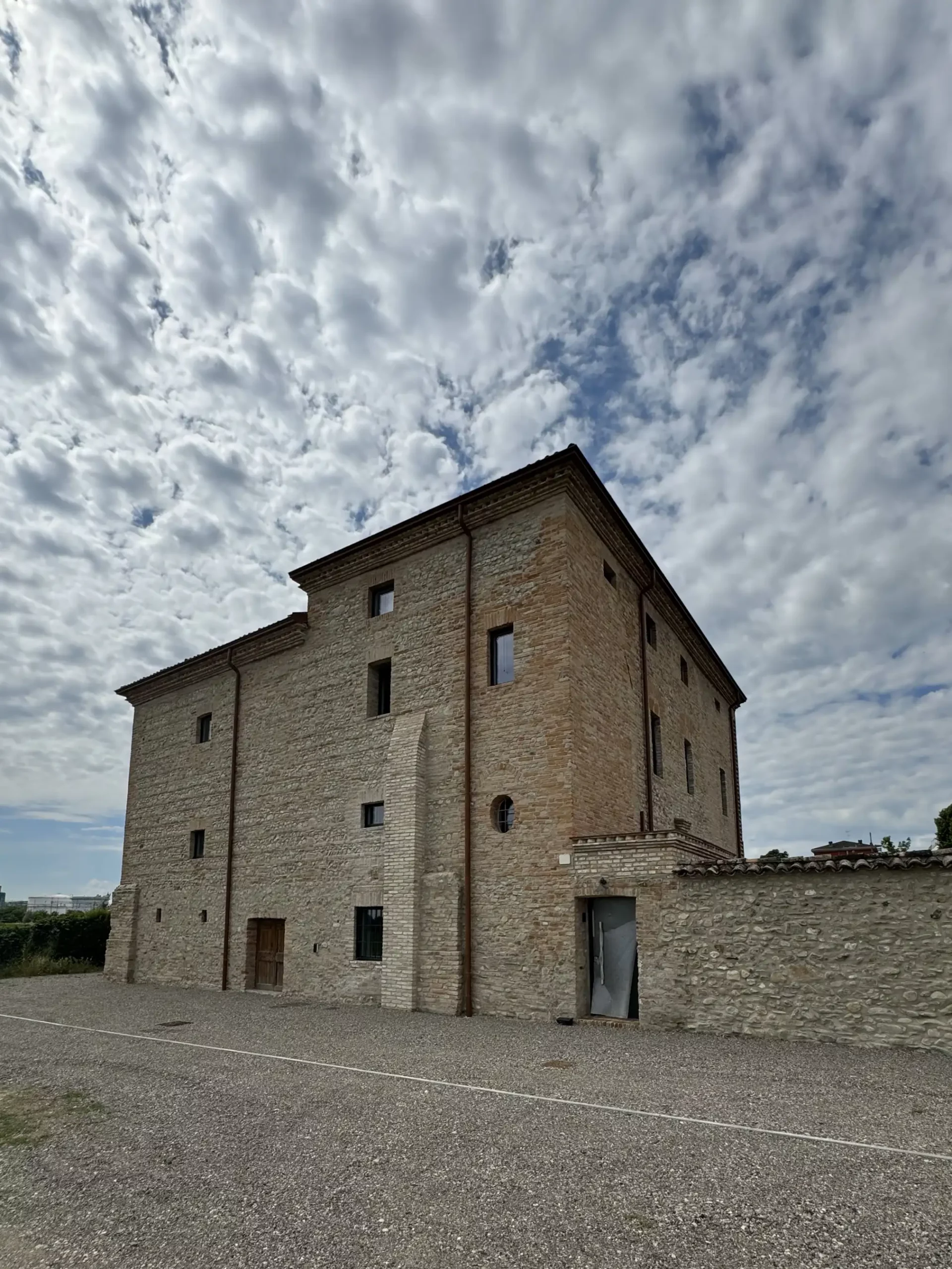 santa-maria-piccola-architetto-stefano-pigazzani-esterno